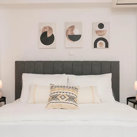 Phaedrus Living: Cozy Flat Koukaki *